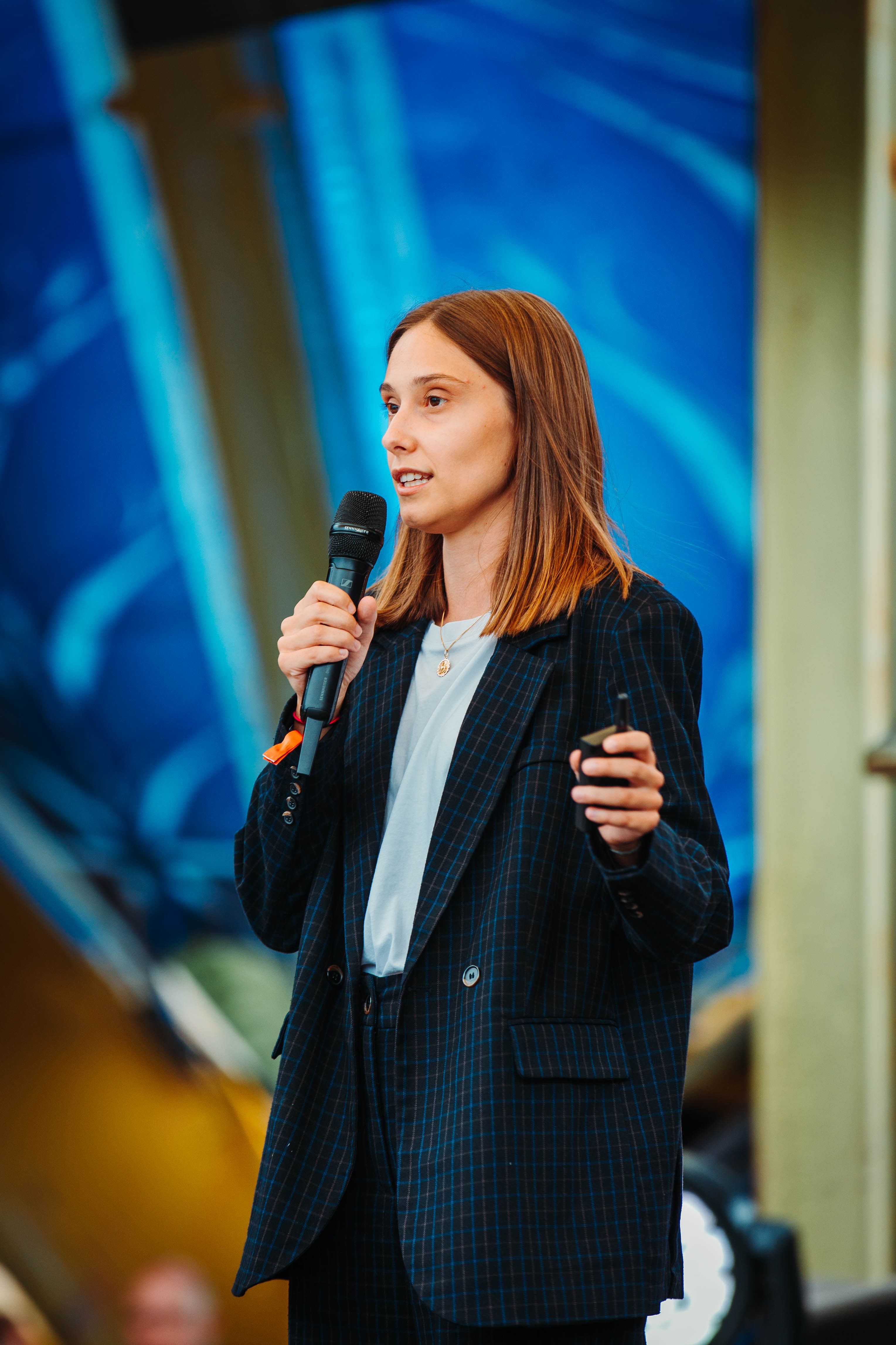 Speaker: Axelle Moortgat